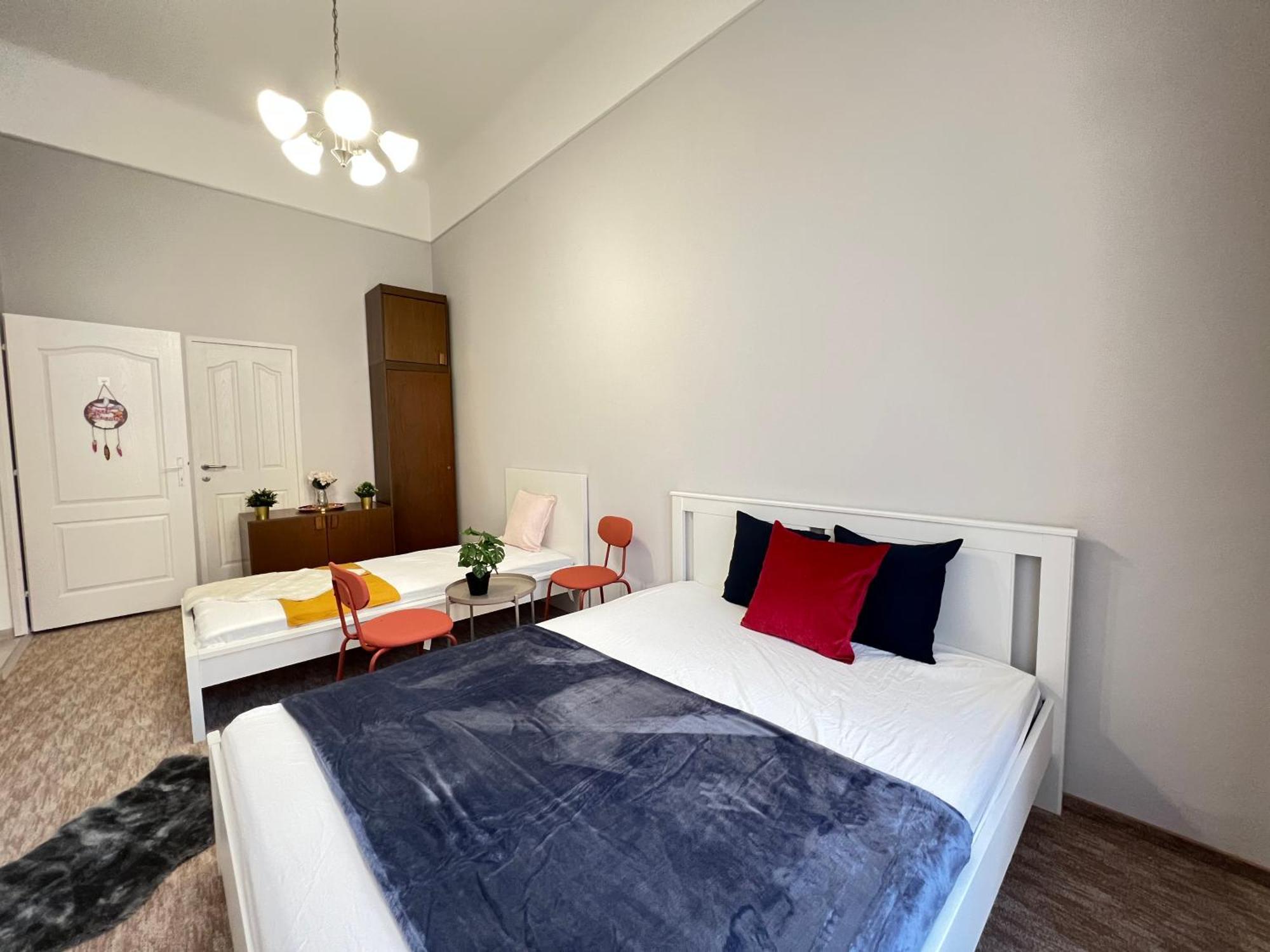 Baross Apartment With Convenience And Style Budapest Exterior photo